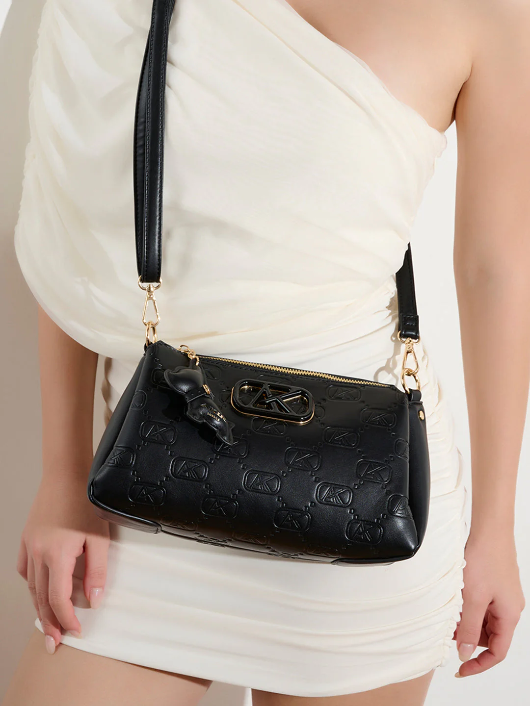 Barnsbury 26 Medium Sling Bag - Image 29