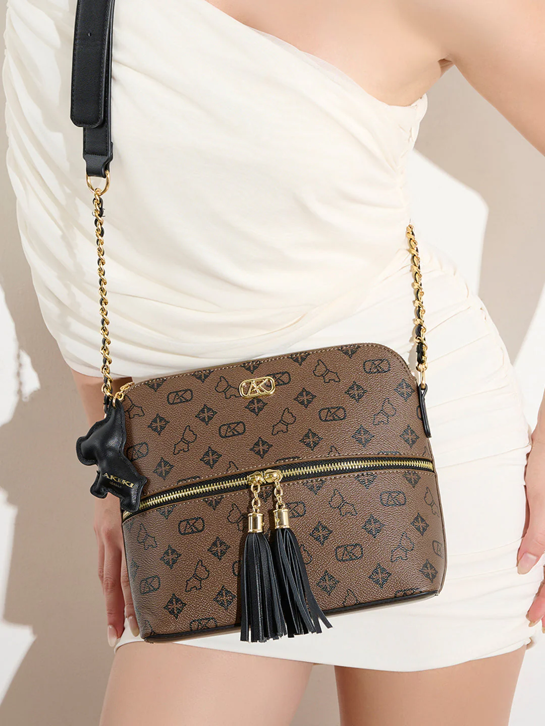 Hatton 24 Medium Sling Bag - Image 8